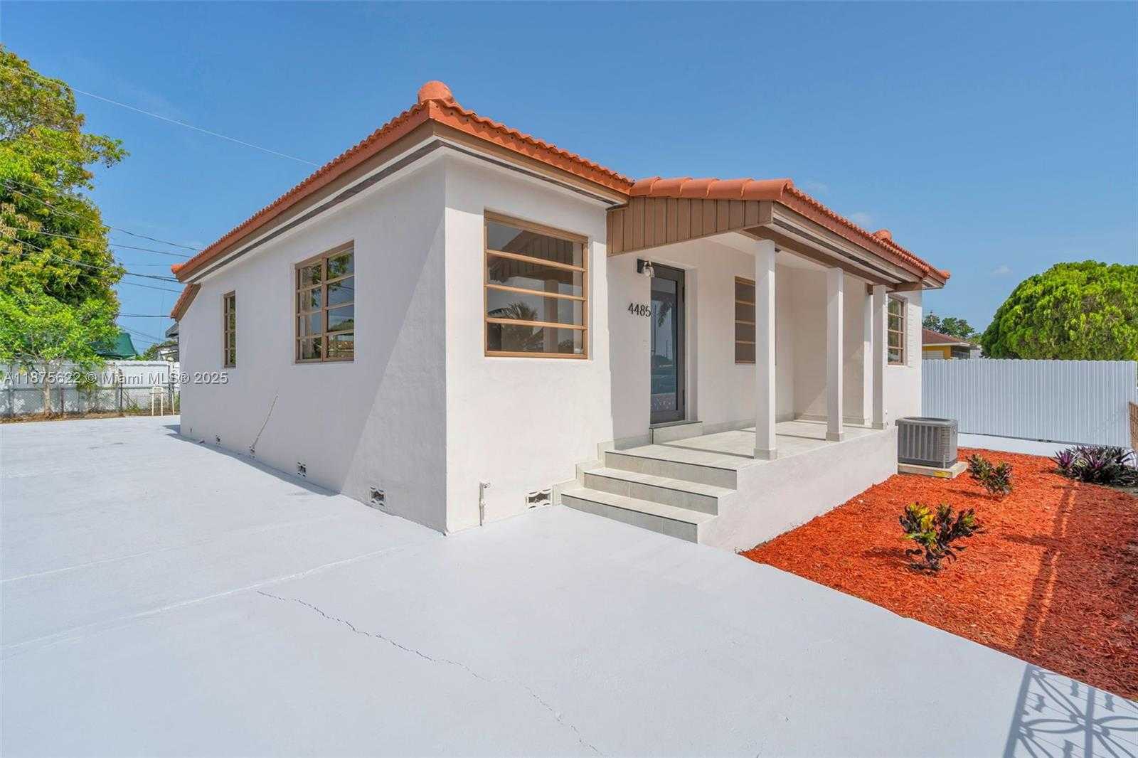 Small Image of 4485 EAST 8TH AVE, Hialeah Number 2