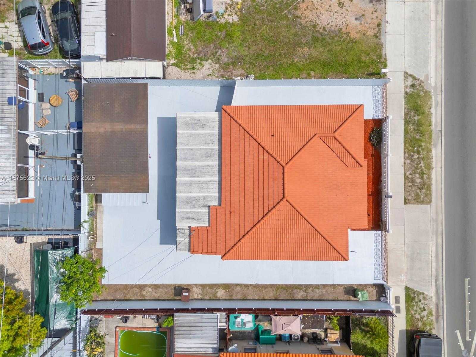 Small Image of 4485 EAST 8TH AVE, Hialeah Number 30