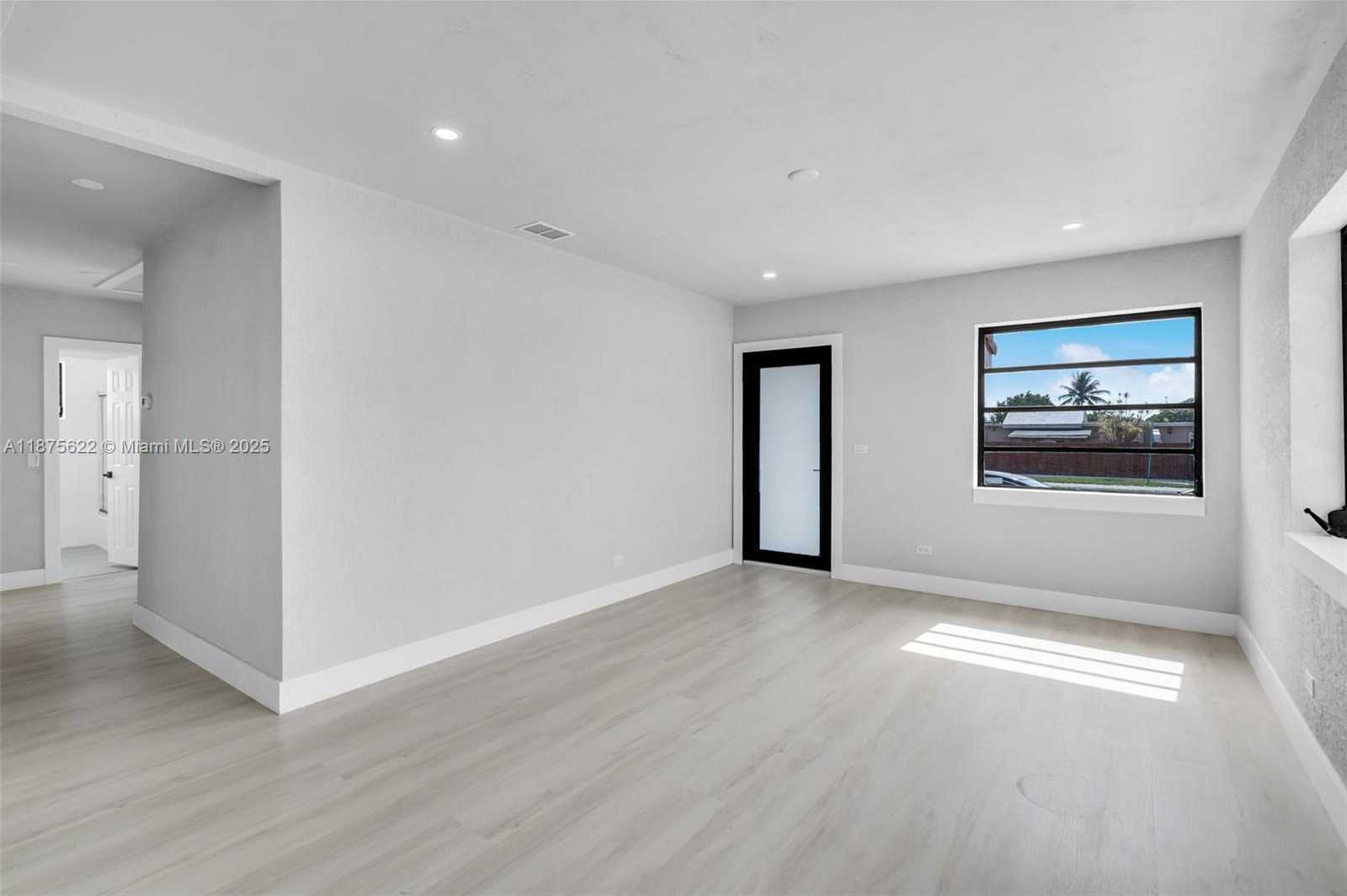 Small Image of 4485 EAST 8TH AVE, Hialeah Number 6