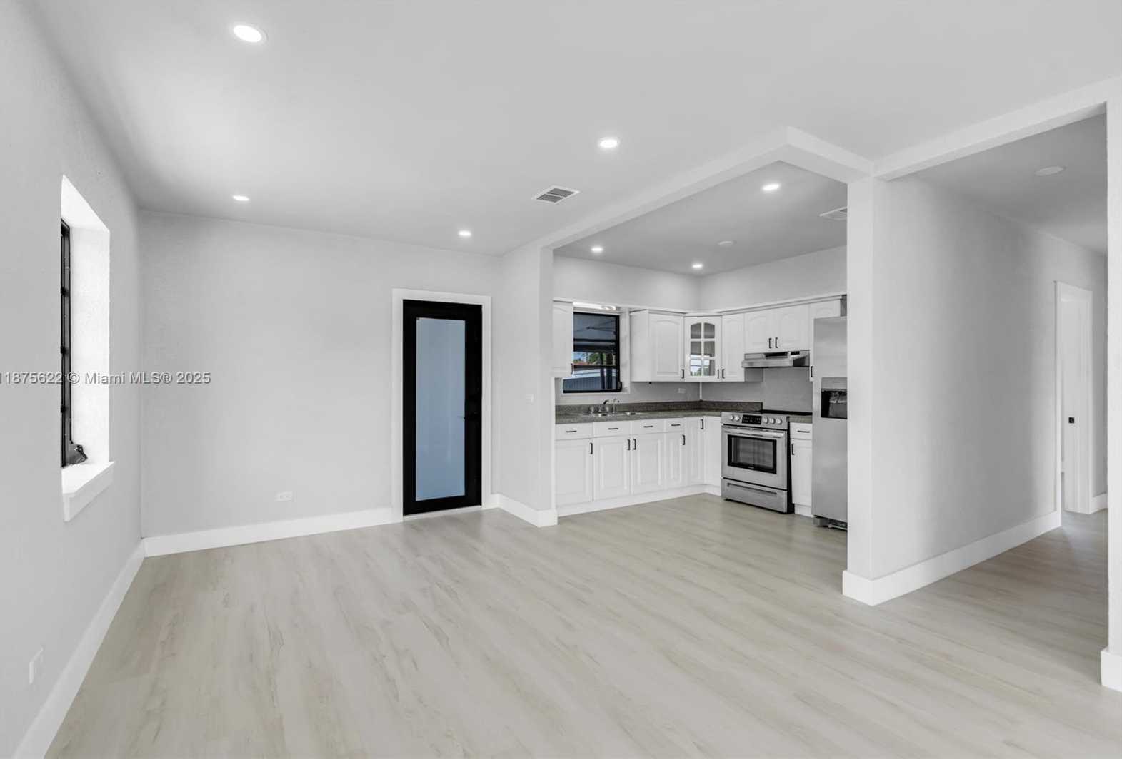 Small Image of 4485 EAST 8TH AVE, Hialeah Number 8