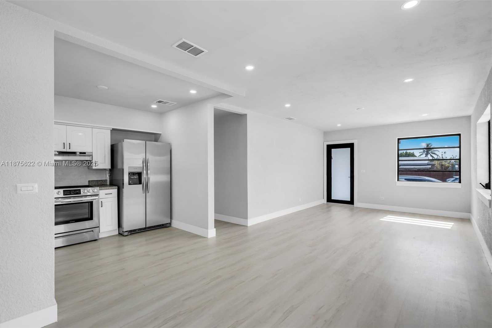 Small Image of 4485 EAST 8TH AVE, Hialeah Number 9