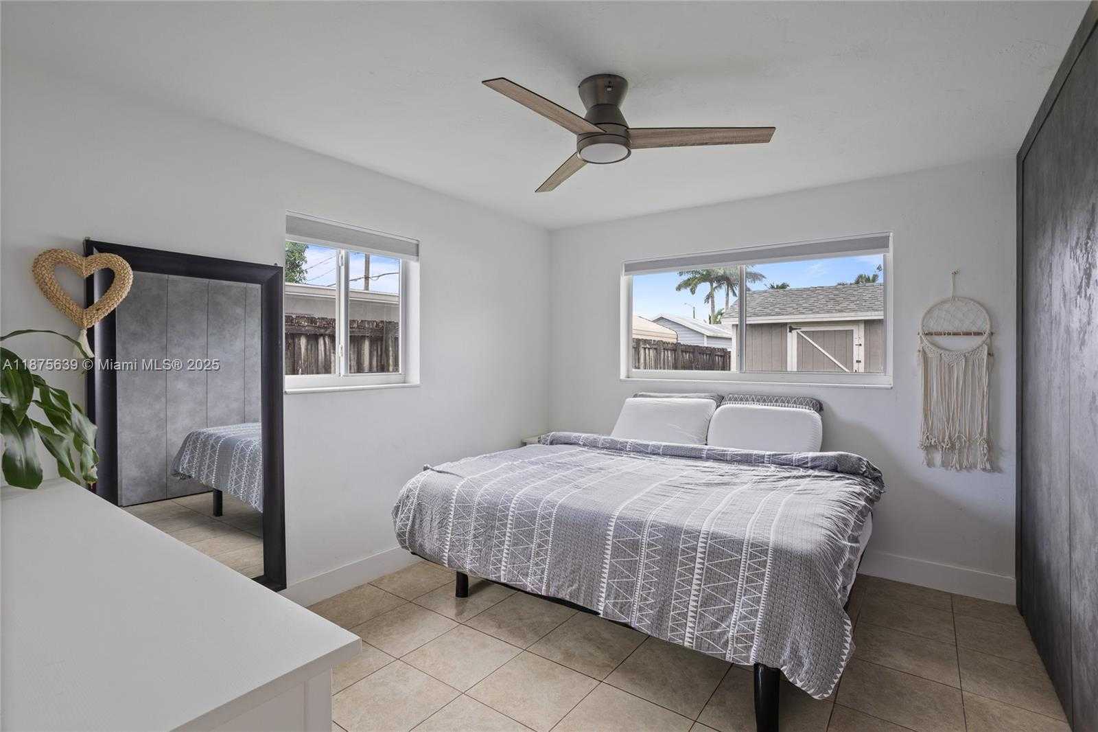 Small Image of 8210 NORTH WEST 11TH ST, Pembroke Pines Number 14