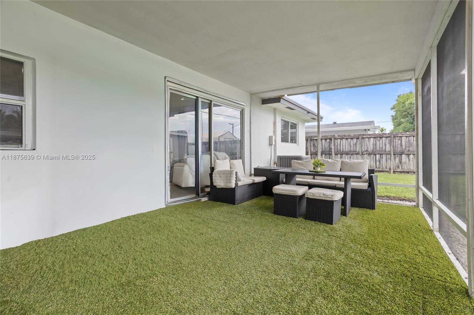 Small Image of 8210 NORTH WEST 11TH ST, Pembroke Pines Number 26