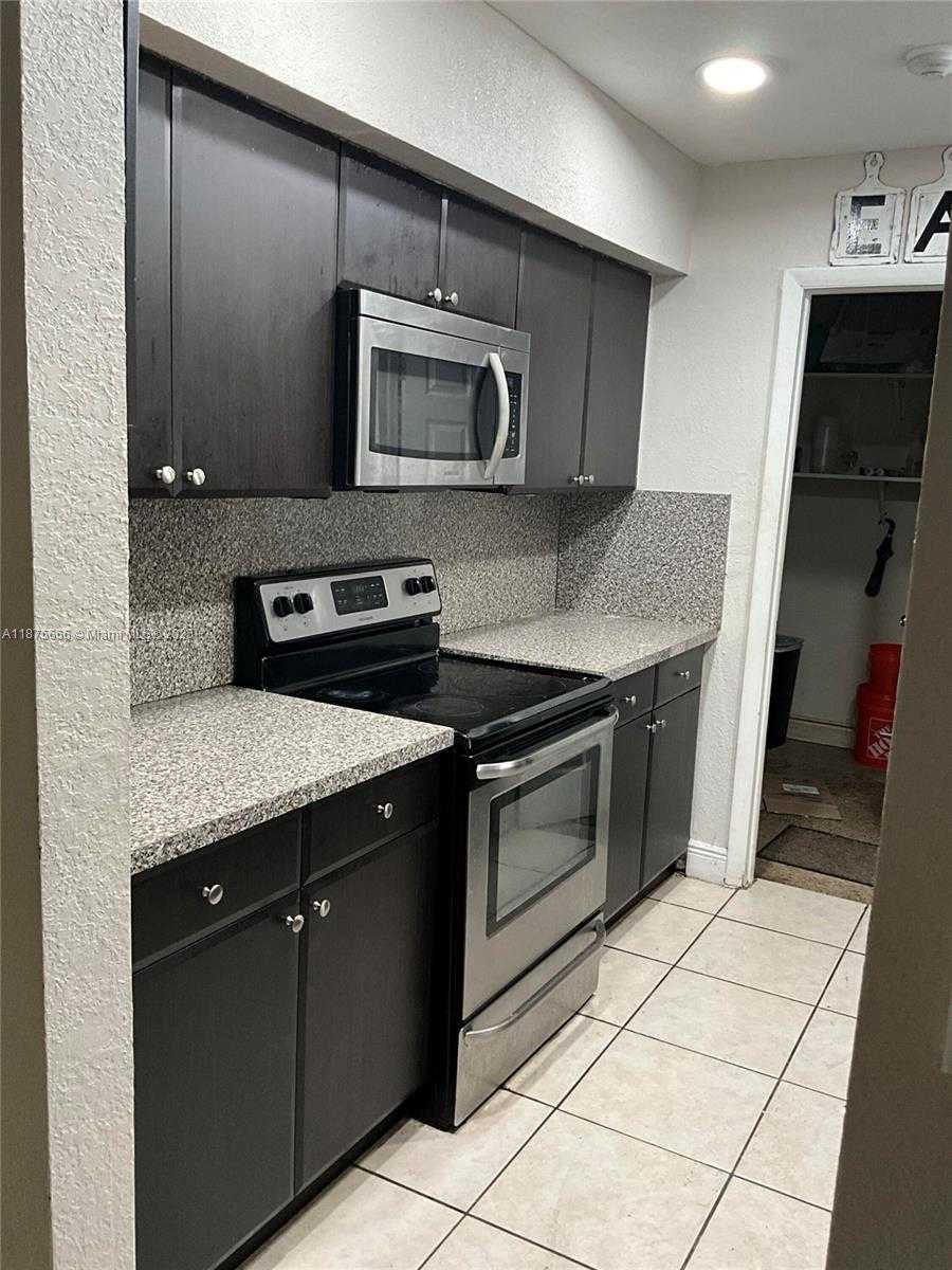 Small Image of 720 NORTH WEST 38TH AVE, Lauderhill Number 16