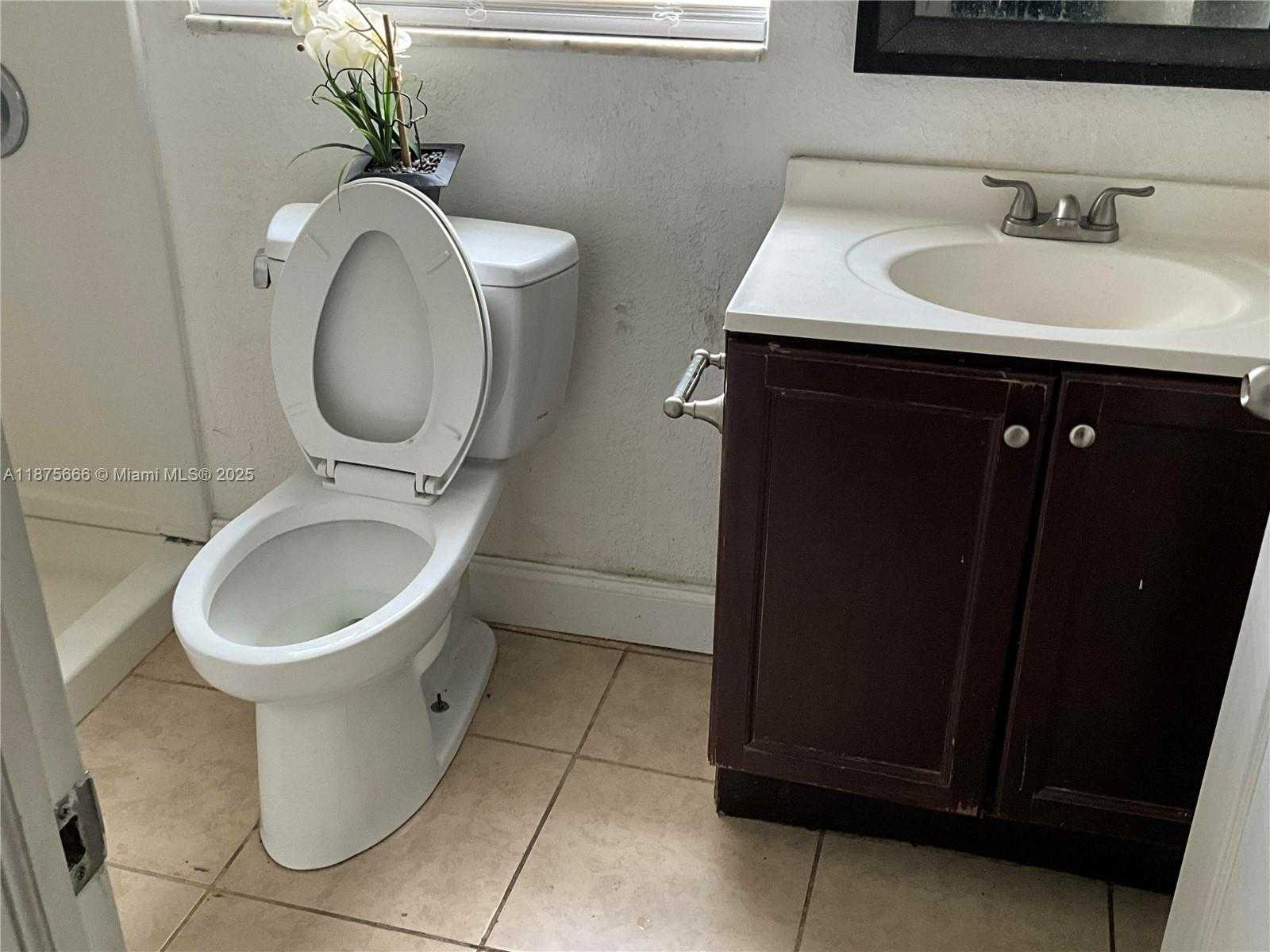 Small Image of 720 NORTH WEST 38TH AVE, Lauderhill Number 7
