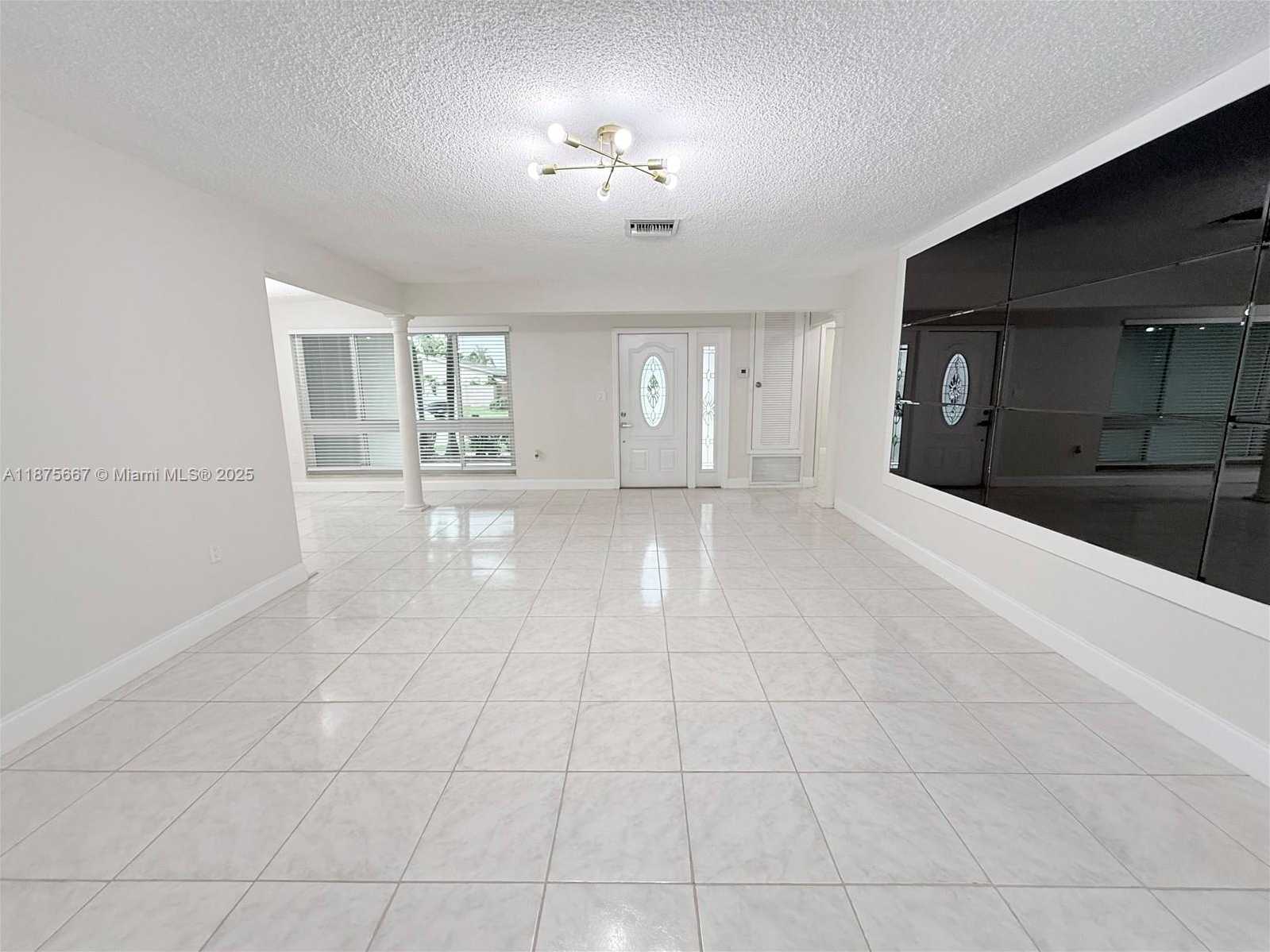 Small Image of 6708 CAMELIA DR, Miramar Number 13