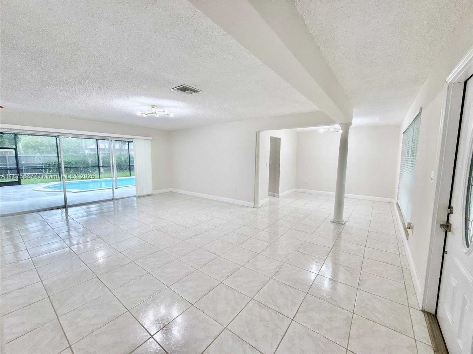 Small Image of 6708 CAMELIA DR, Miramar Number 15