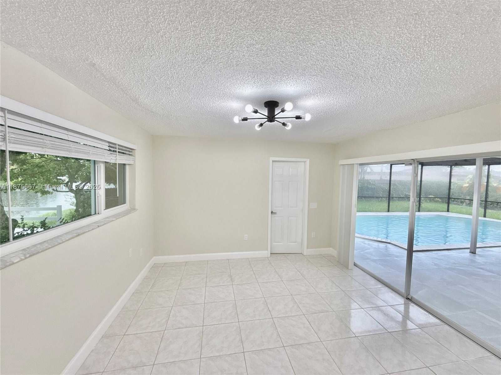 Small Image of 6708 CAMELIA DR, Miramar Number 27