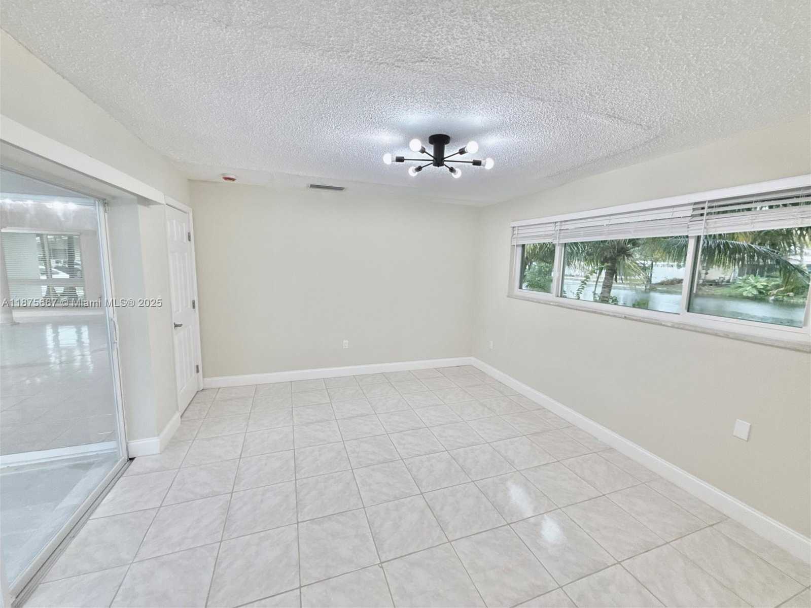 Small Image of 6708 CAMELIA DR, Miramar Number 29