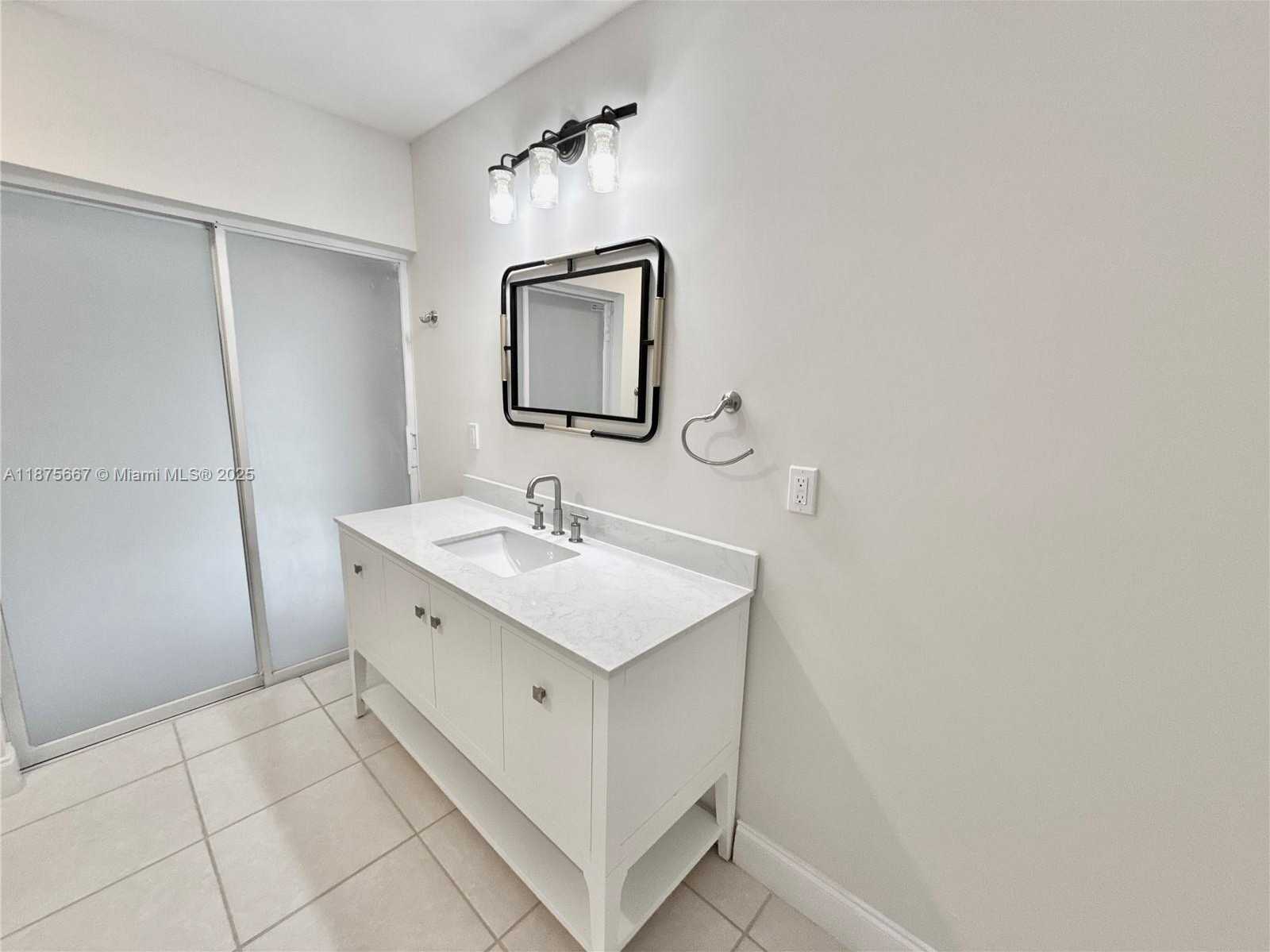 Small Image of 6708 CAMELIA DR, Miramar Number 31