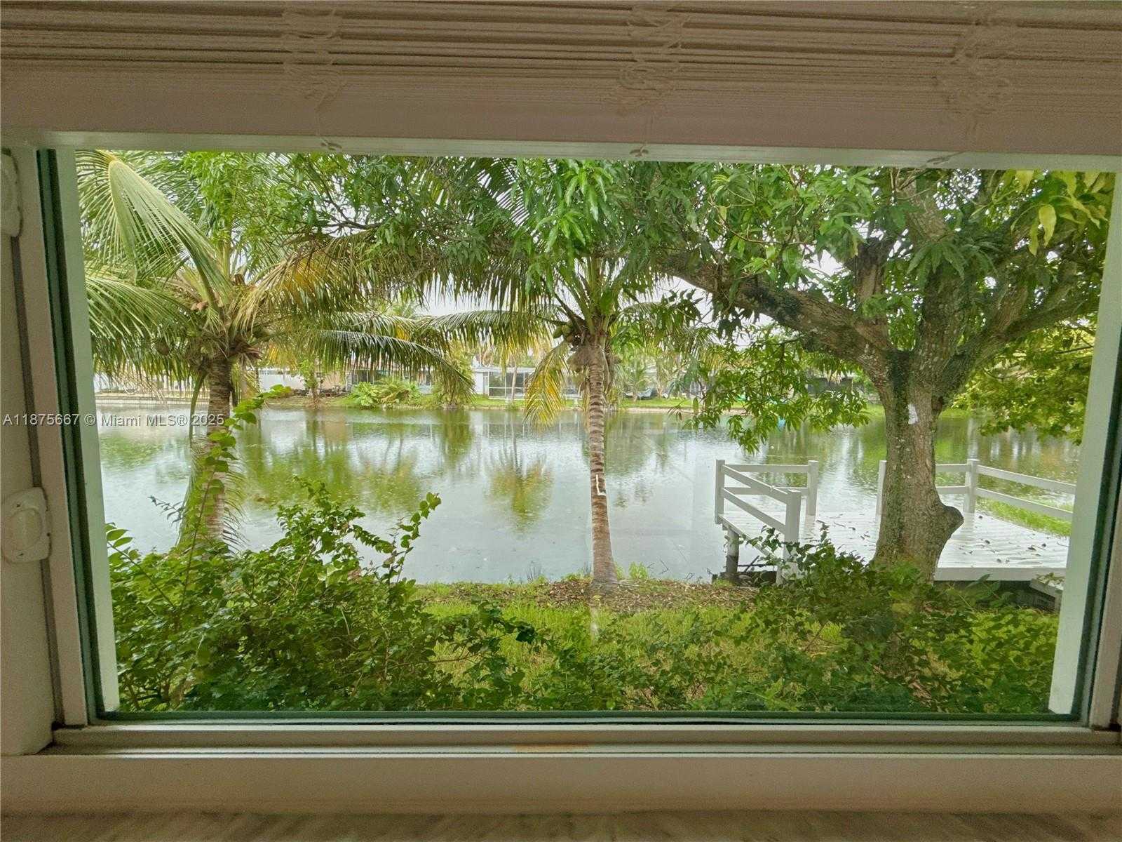 Small Image of 6708 CAMELIA DR, Miramar Number 38