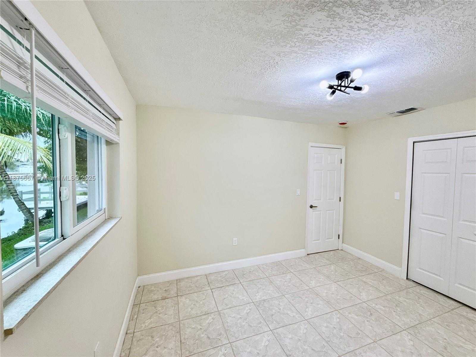 Small Image of 6708 CAMELIA DR, Miramar Number 40