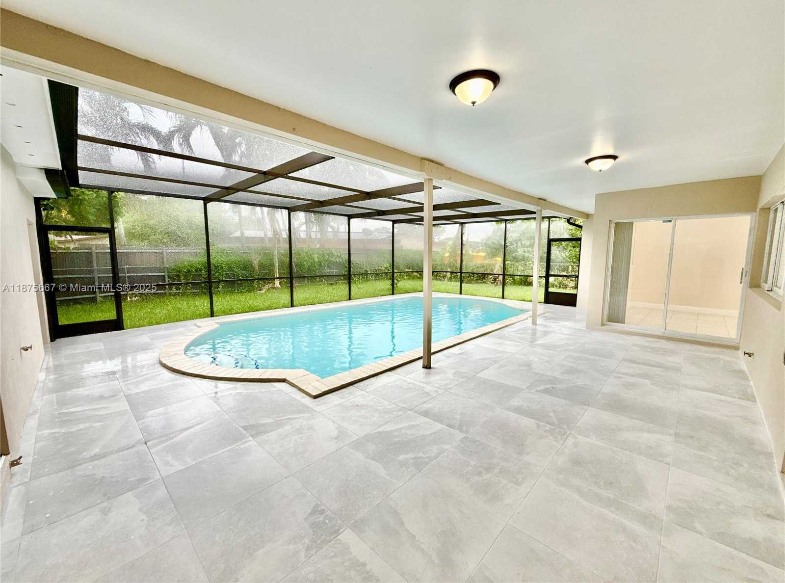 Small Image of 6708 CAMELIA DR, Miramar Number 67