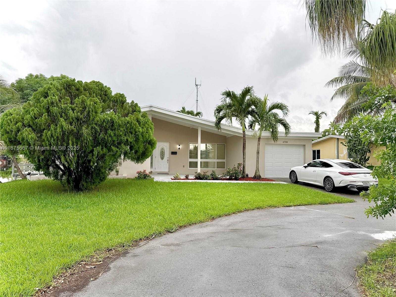 Small Image of 6708 CAMELIA DR, Miramar Number 74
