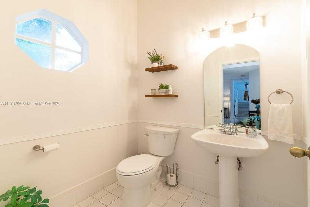 Small Image of 5031 SOUTH WEST 150TH AVE, Miramar Number 9