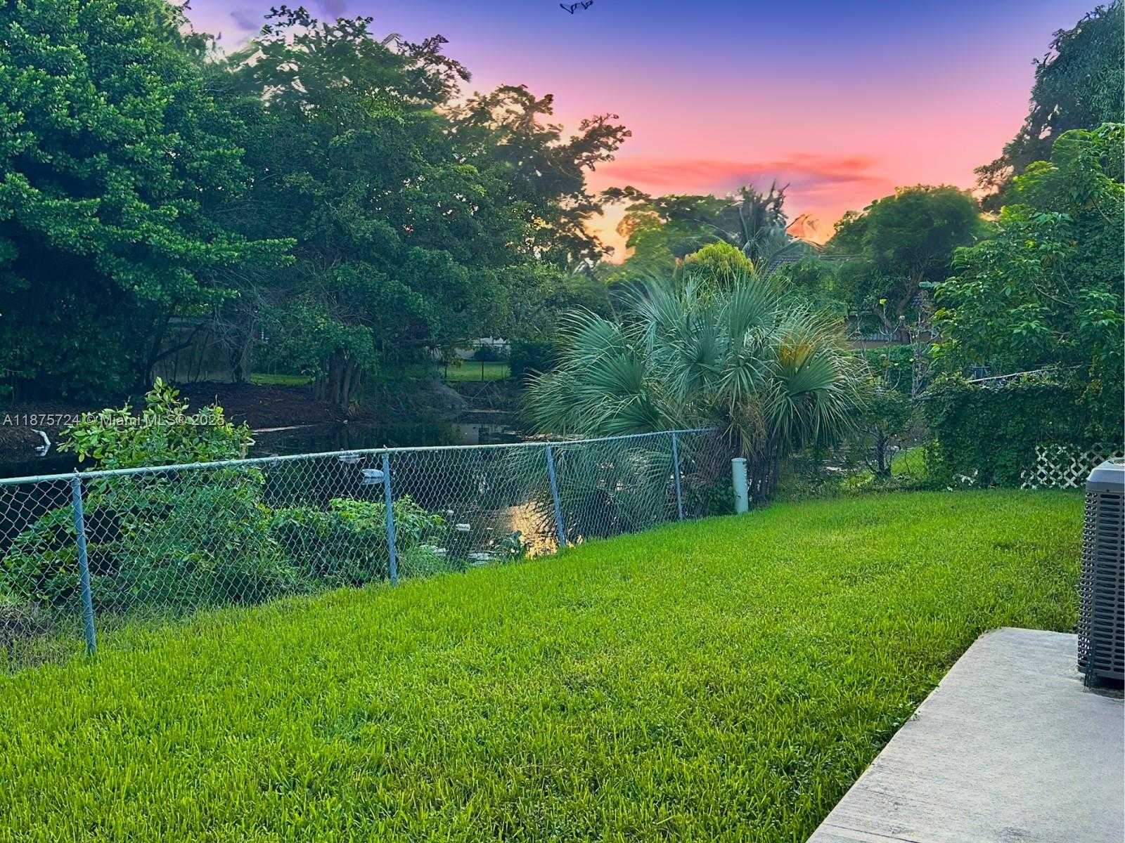 Small Image of 11515 NORTH WEST 32ND CT, Coral Springs Number 18