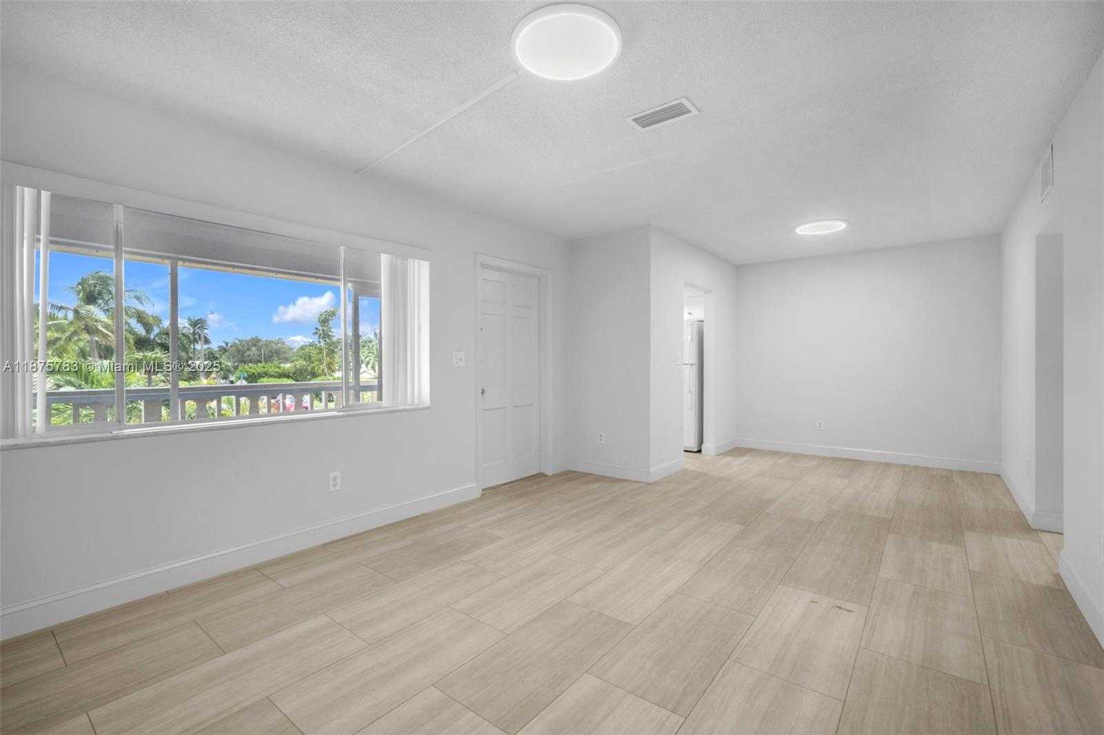 Small Image of Fort Lauderdale Number 17