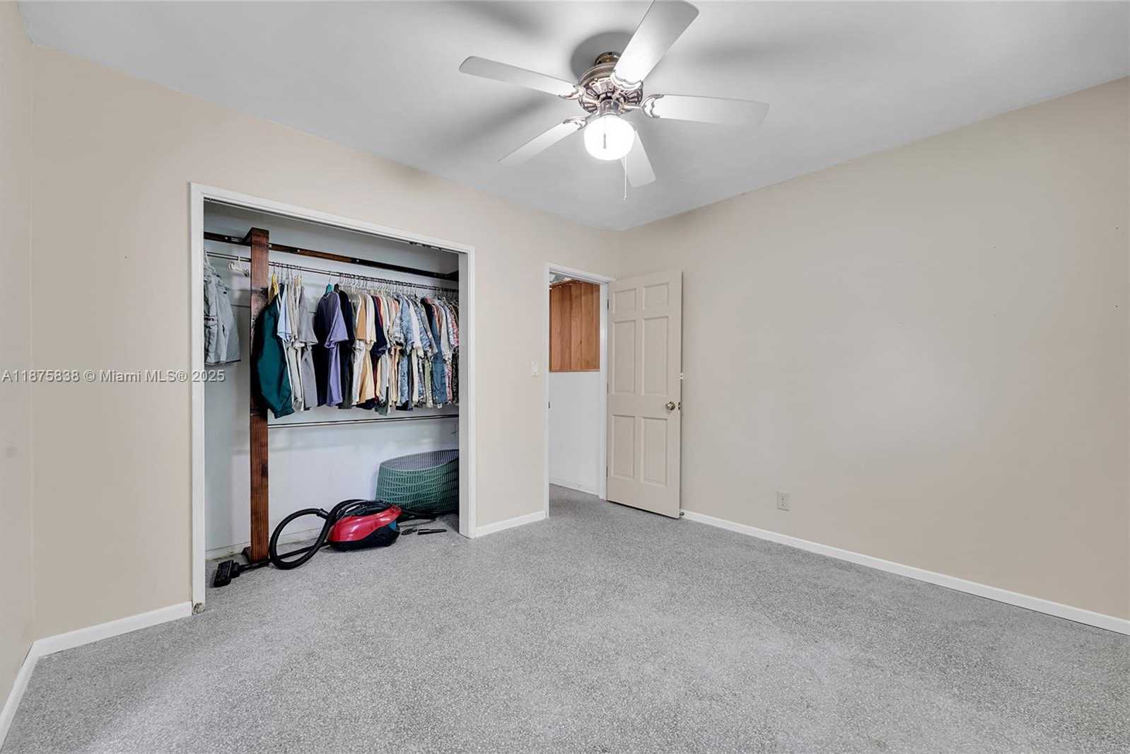Small Image of 740 NORTH EAST 50TH CT, Deerfield Beach Number 13