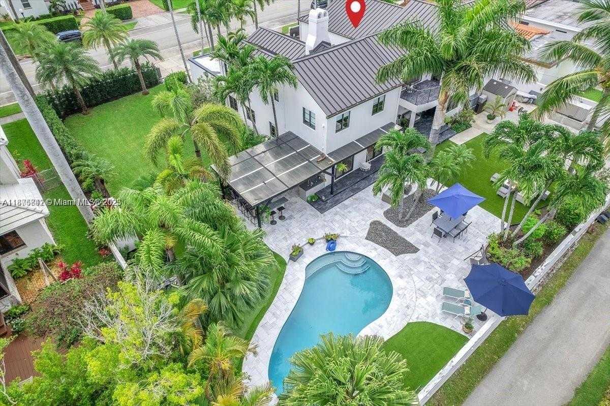 Small Image of 1421 TYLER ST, Hollywood Number 2