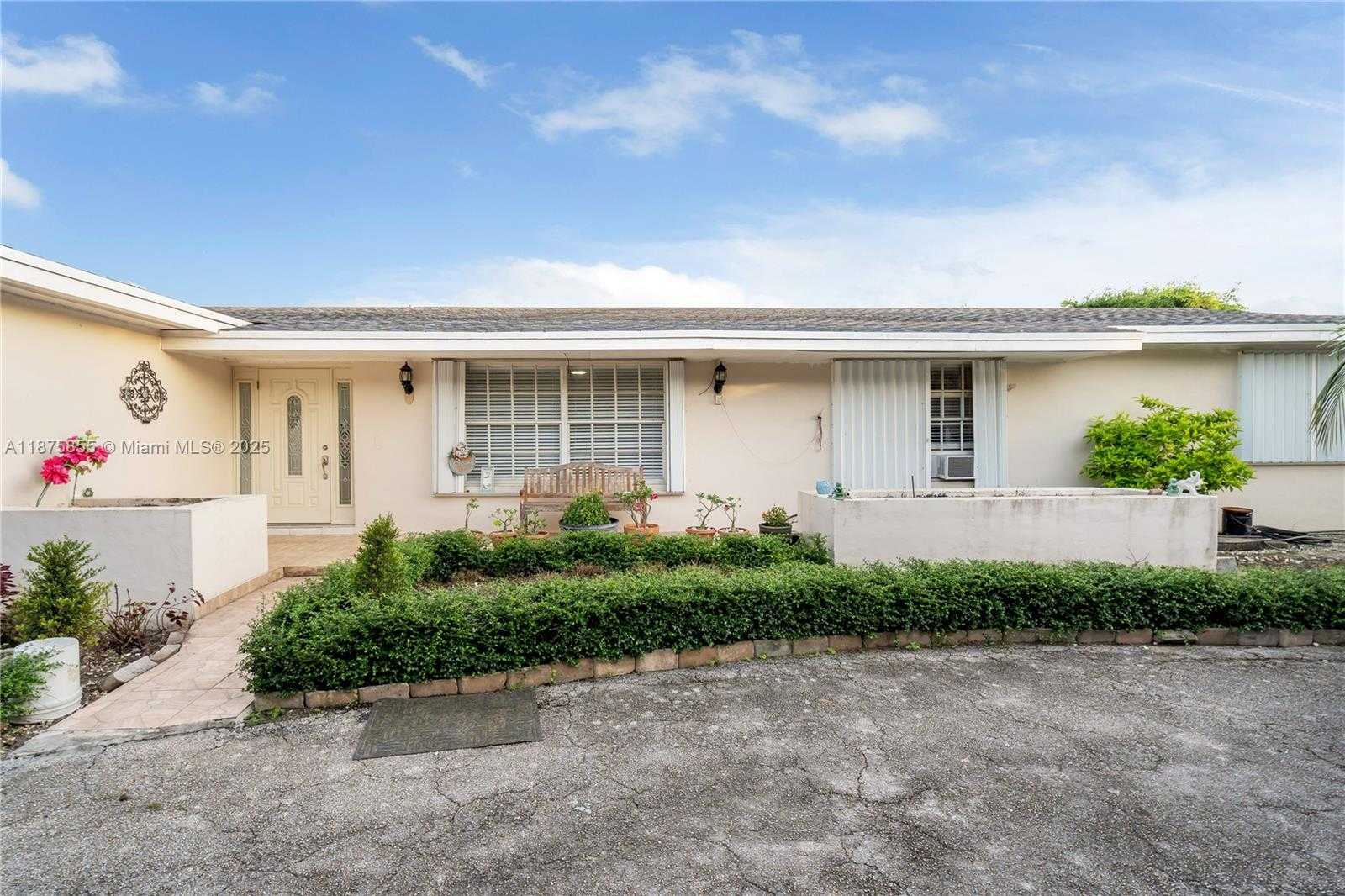 Small Image of 17900 SOUTH WEST 264TH ST, Homestead Number 4