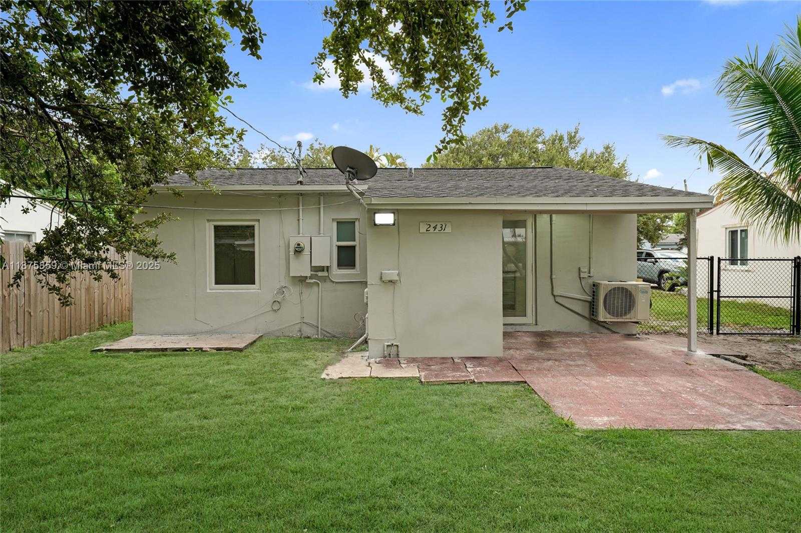 Small Image of 2431 COOLIDGE ST, Hollywood Number 14