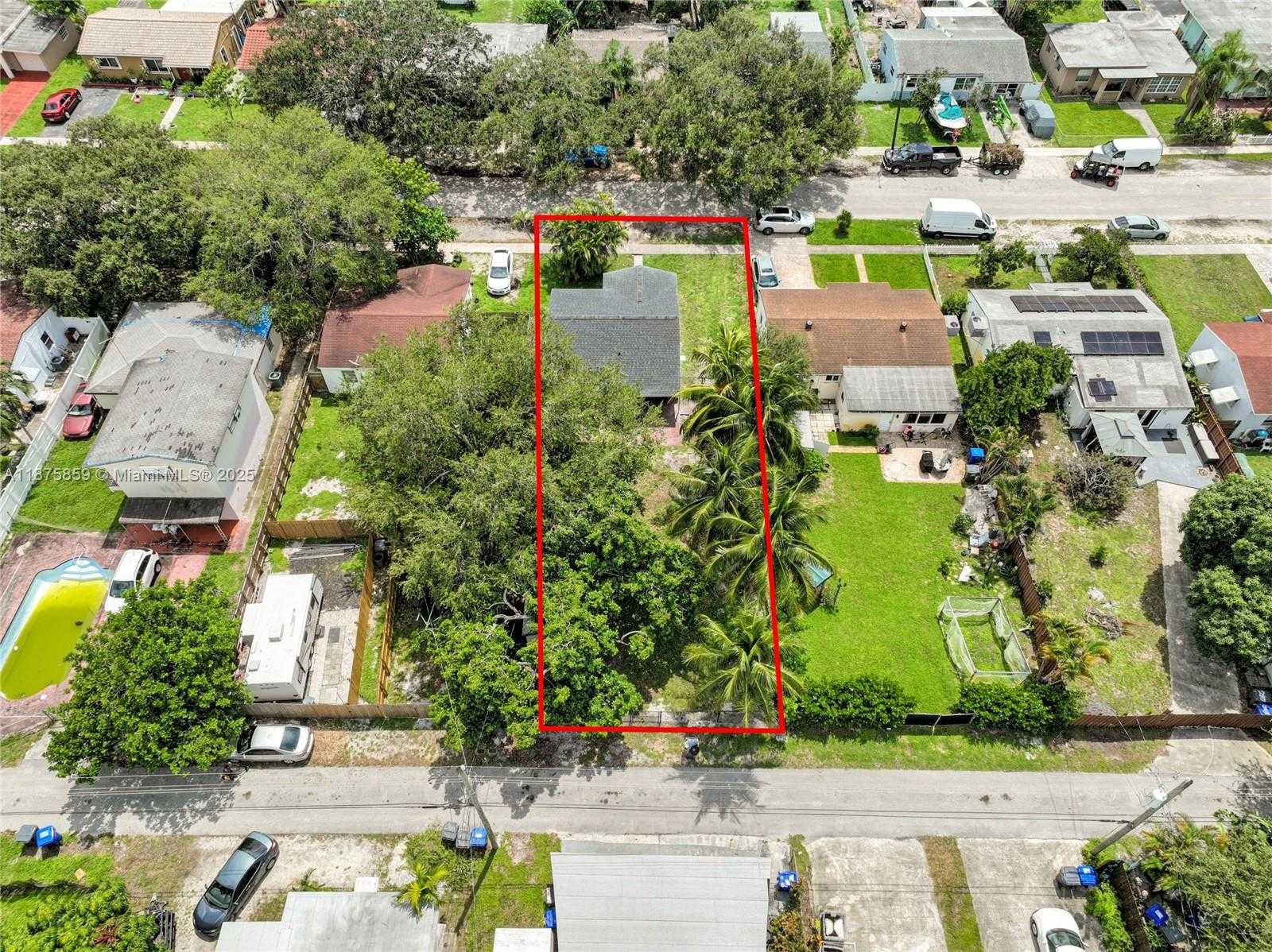 Small Image of 2431 COOLIDGE ST, Hollywood Number 21
