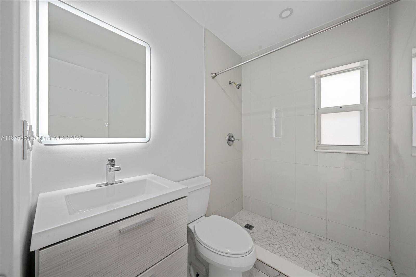 Small Image of 2431 COOLIDGE ST, Hollywood Number 8