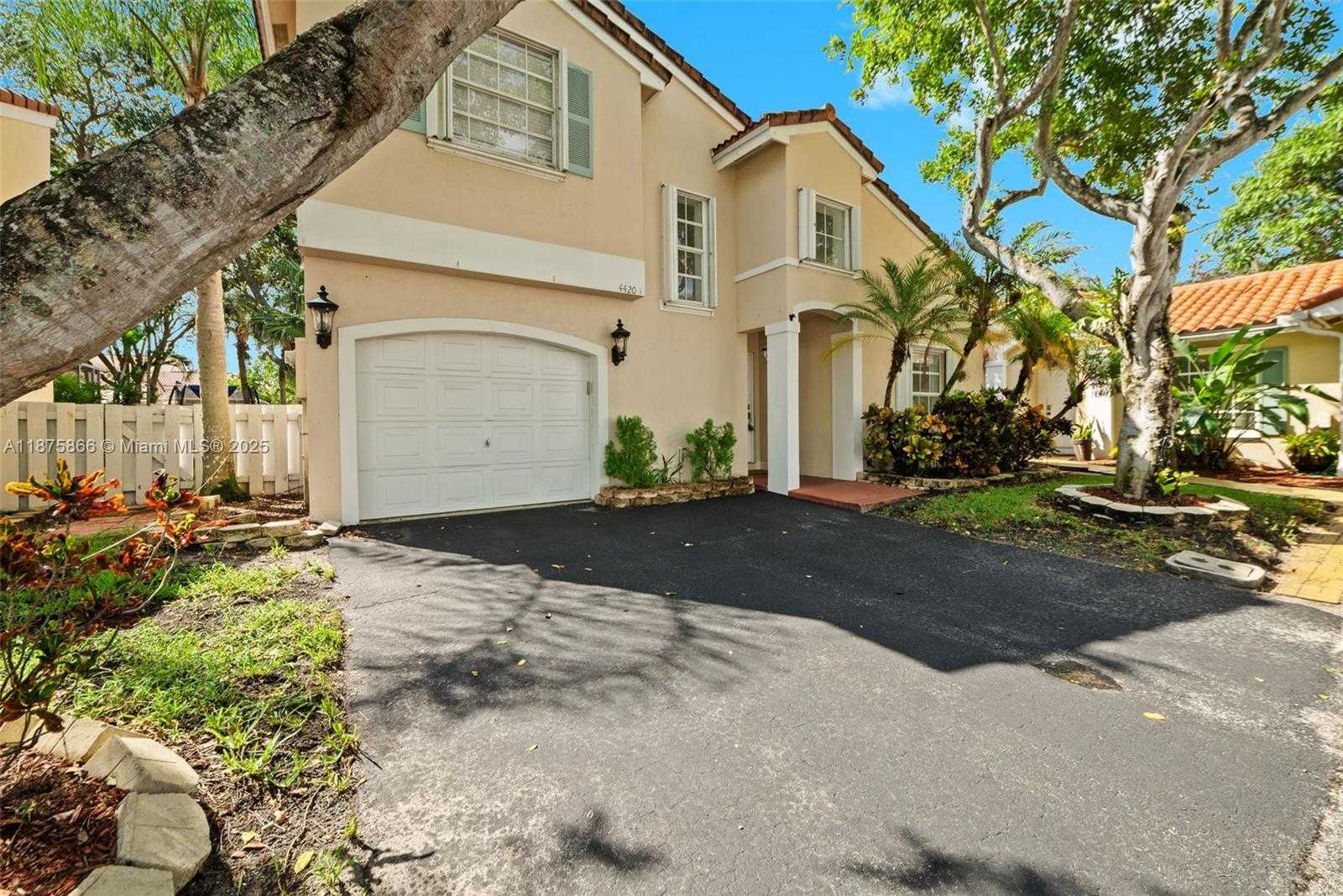 Small Image of 4420 NORTH WEST 61ST PL, Coconut Creek Number 2