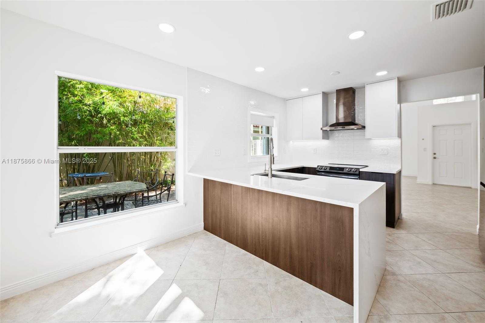 Small Image of 4420 NORTH WEST 61ST PL, Coconut Creek Number 9