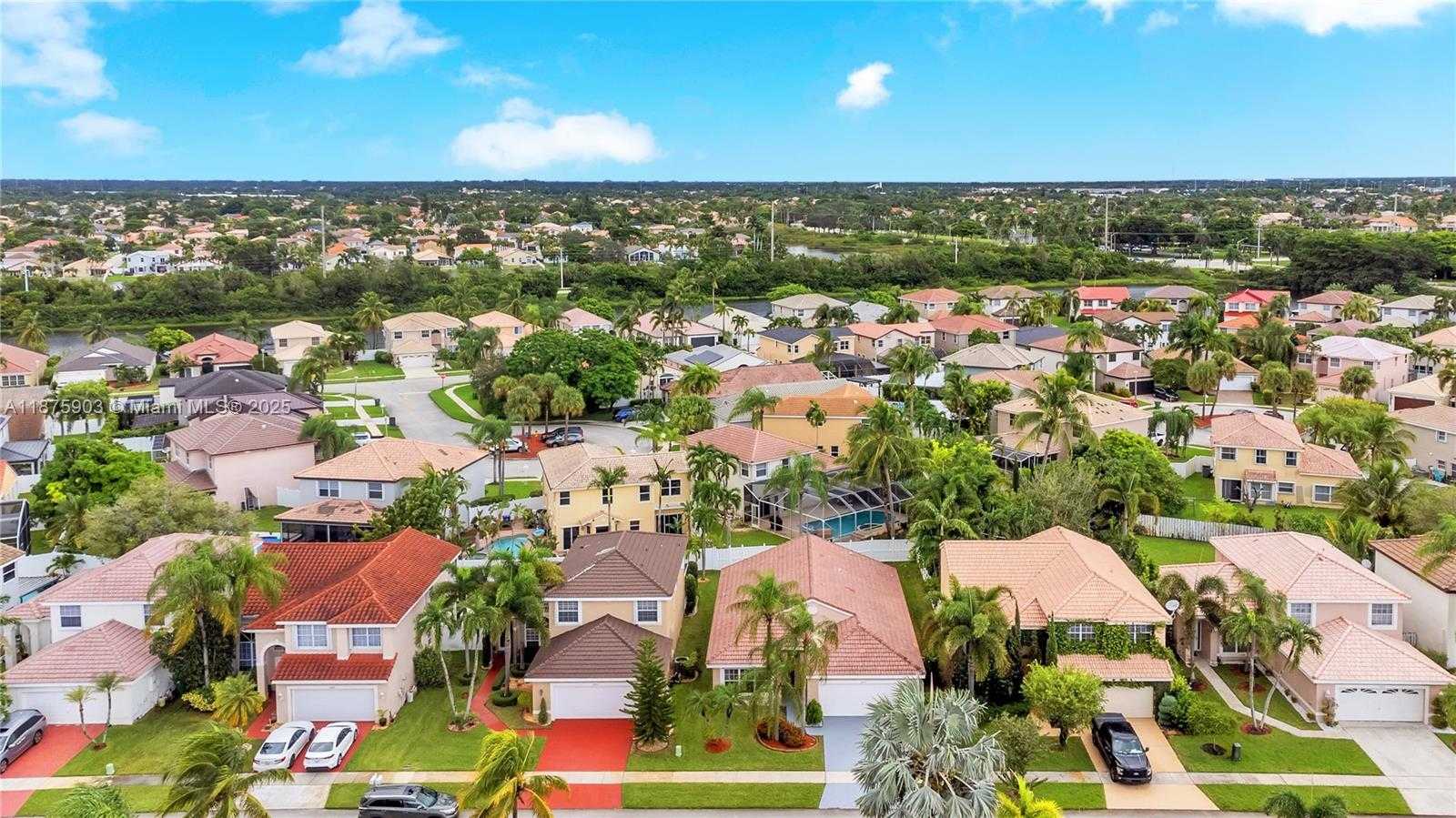 Small Image of 18033 SOUTH WEST 20TH ST, Miramar Number 26