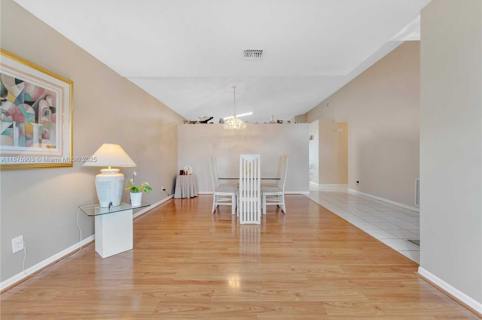 Small Image of 18033 SOUTH WEST 20TH ST, Miramar Number 5