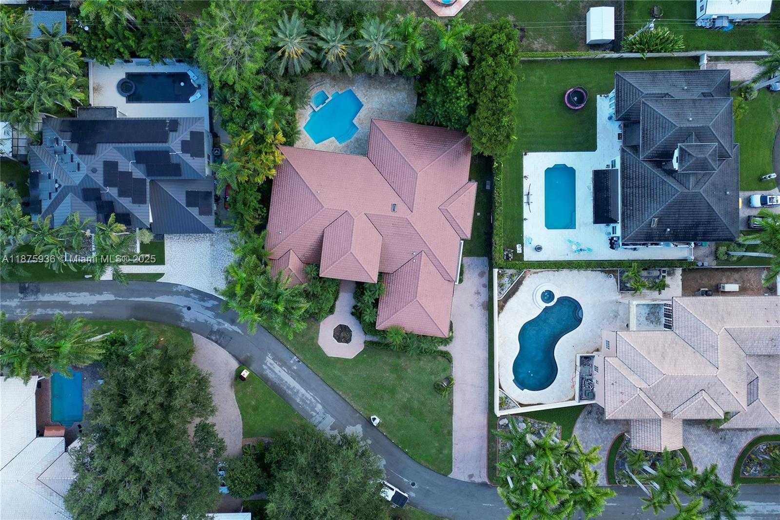 Small Image of 7440 SOUTH WEST 170TH TER, Palmetto Bay Number 7