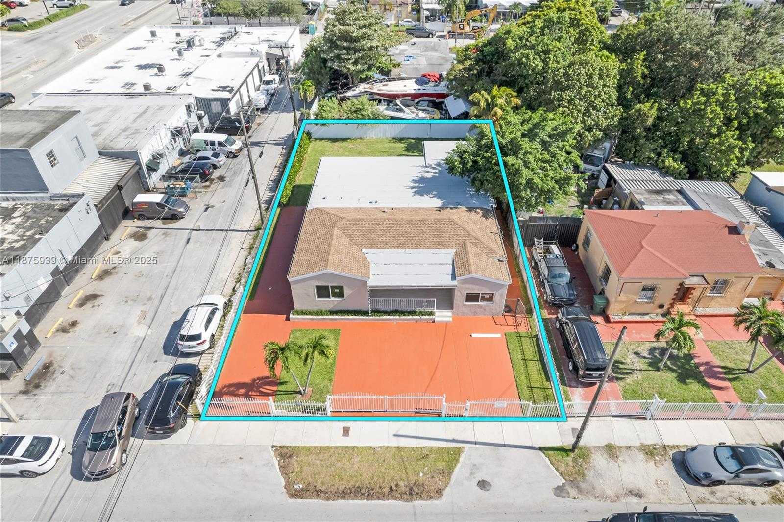 Small Image of 2722 NORTH WEST 4TH ST, Miami Number 24
