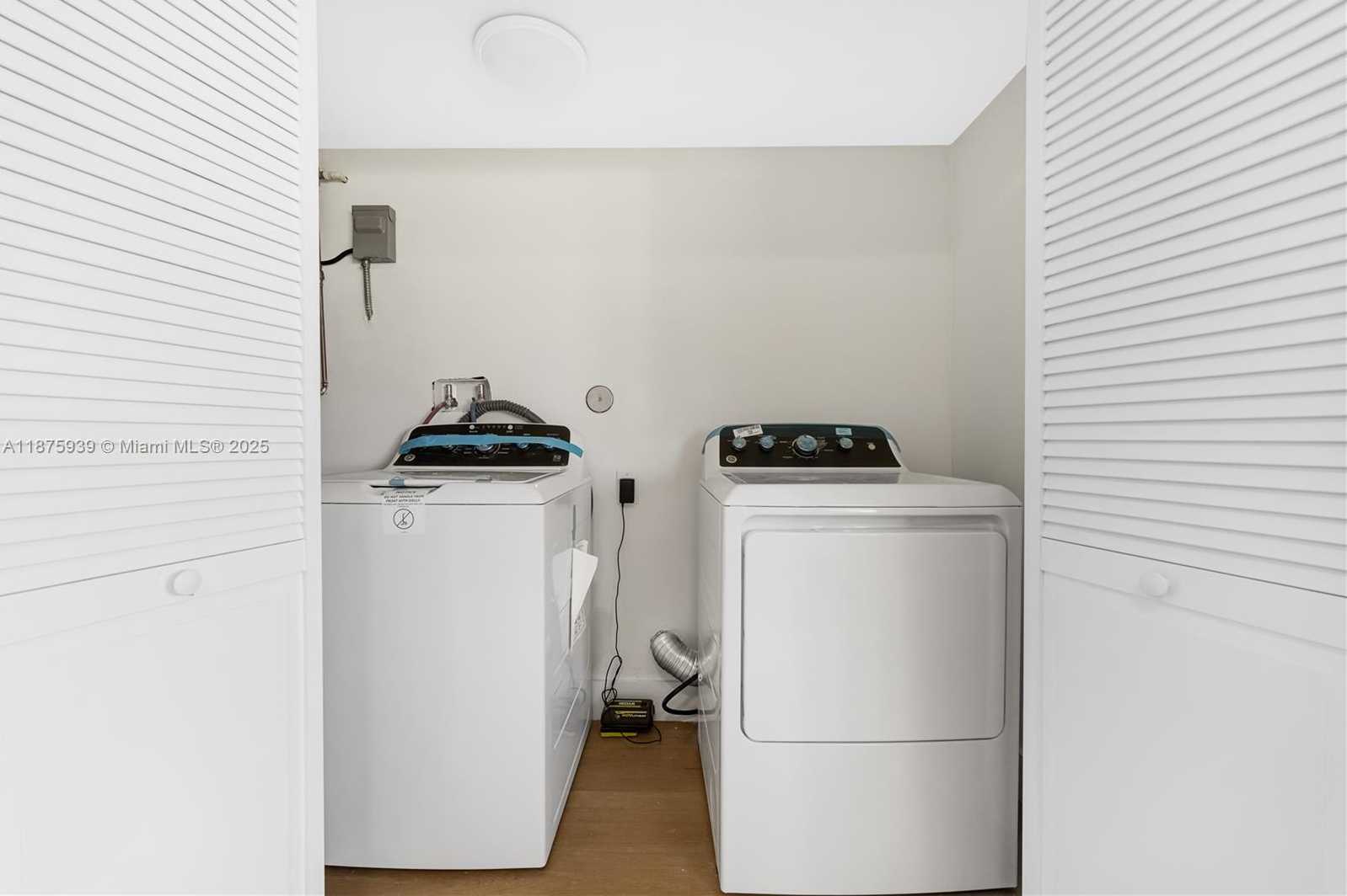 Small Image of 2722 NORTH WEST 4TH ST, Miami Number 8