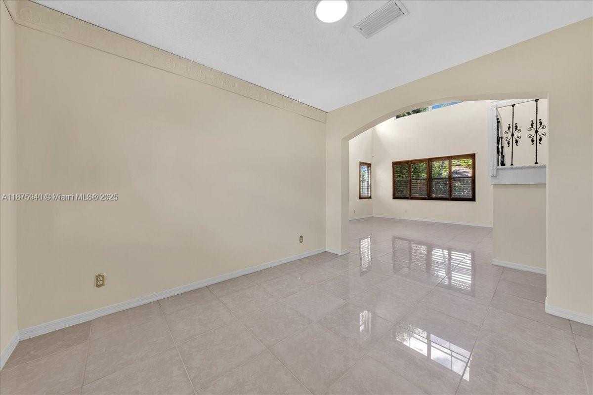 Small Image of 12817 SOUTH WEST 26TH ST, Miramar Number 13