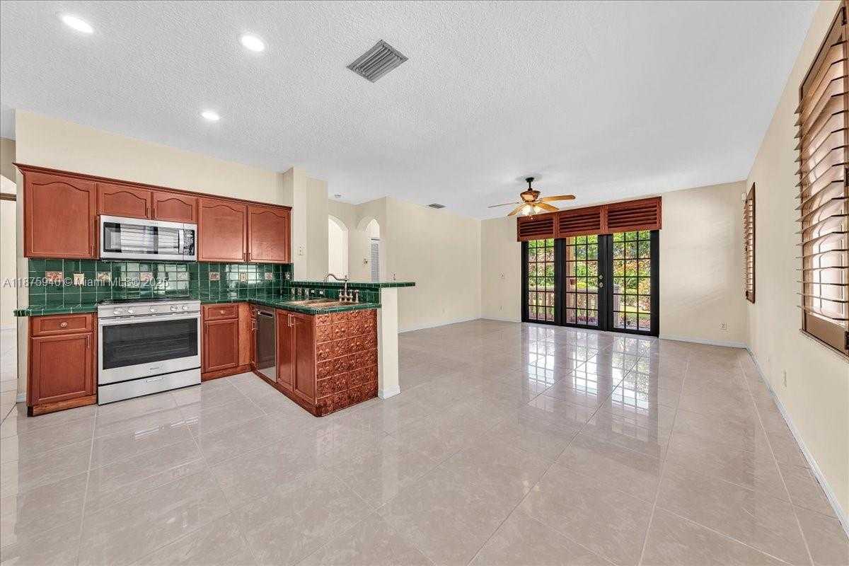 Small Image of 12817 SOUTH WEST 26TH ST, Miramar Number 22