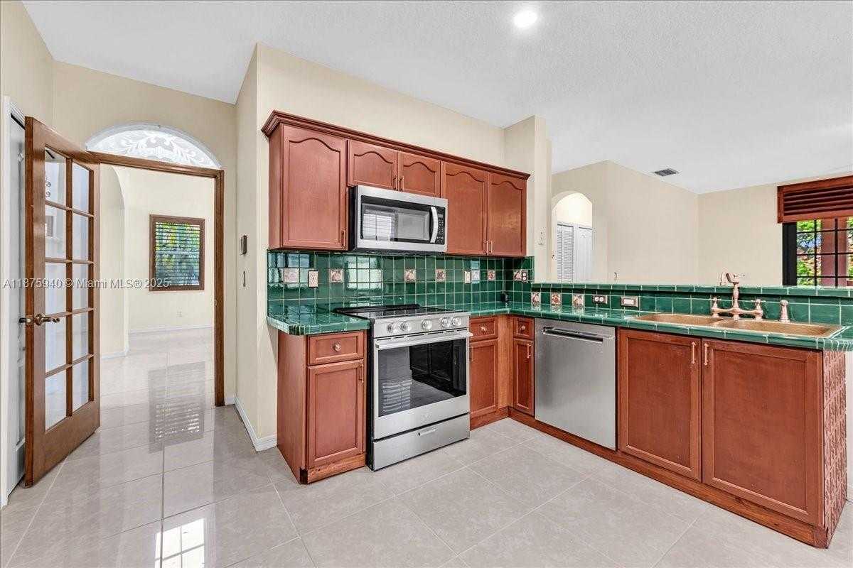 Small Image of 12817 SOUTH WEST 26TH ST, Miramar Number 26