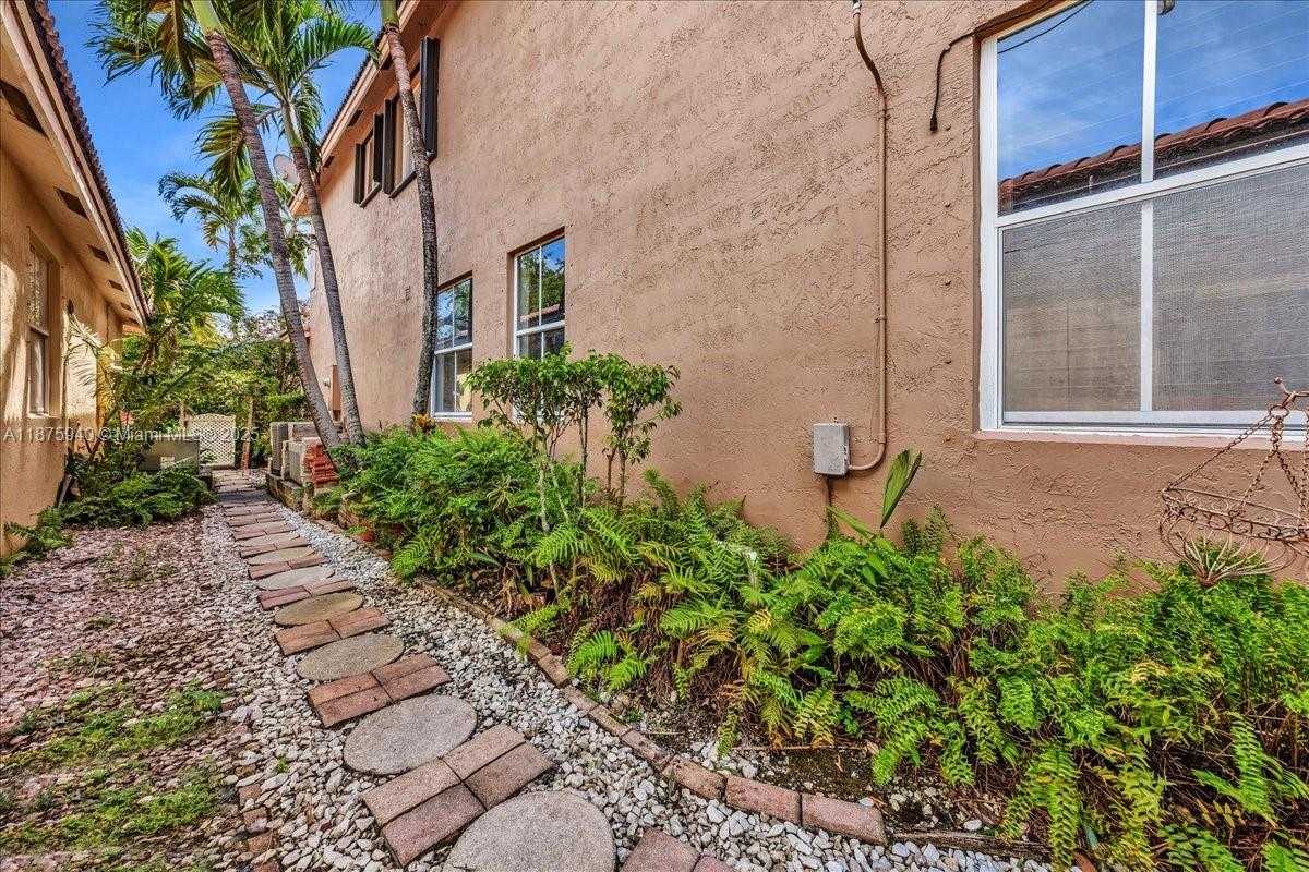 Small Image of 12817 SOUTH WEST 26TH ST, Miramar Number 59