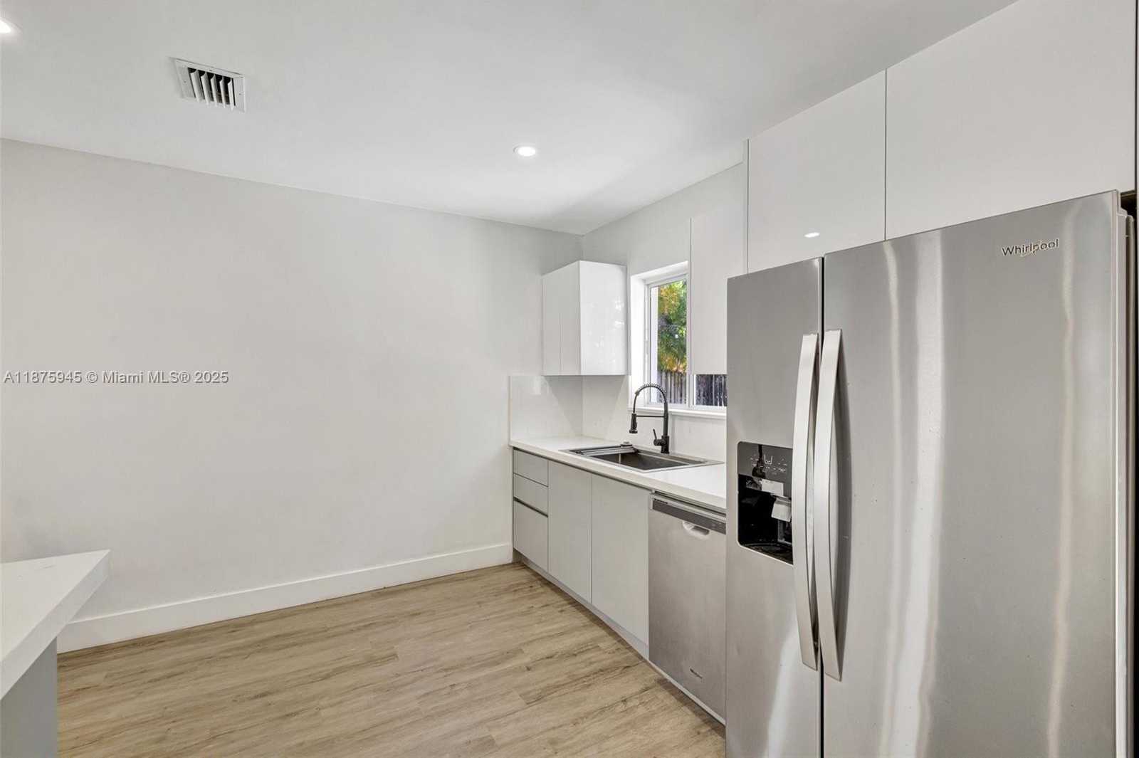Small Image of 843 SOUTH WEST 20TH ST, Fort Lauderdale Number 11