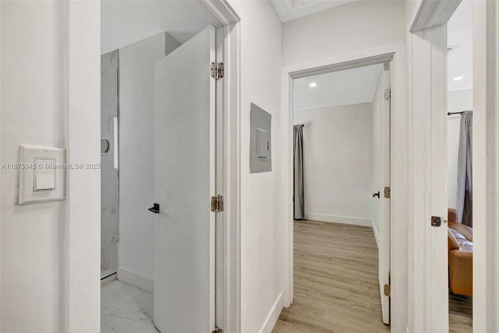 Small Image of 843 SOUTH WEST 20TH ST, Fort Lauderdale Number 20