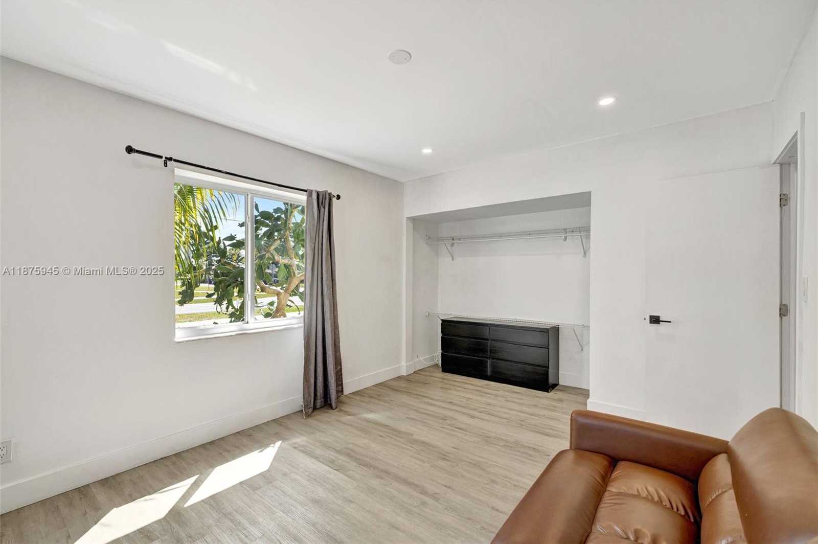 Small Image of 843 SOUTH WEST 20TH ST, Fort Lauderdale Number 22