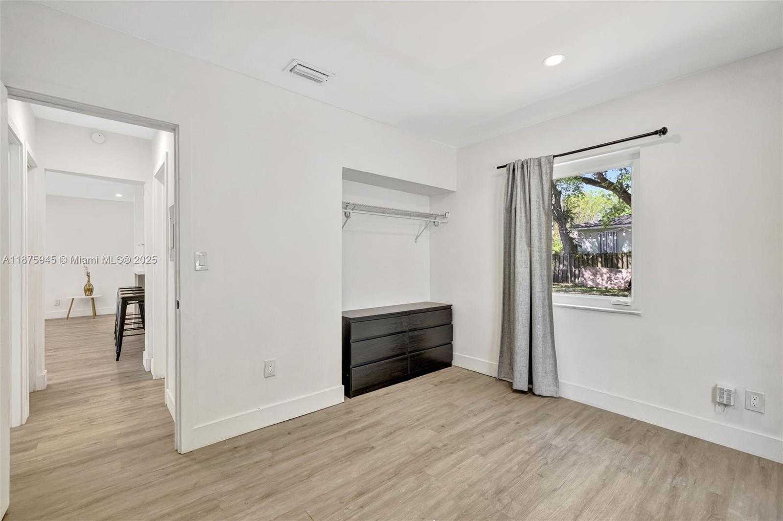 Small Image of 843 SOUTH WEST 20TH ST, Fort Lauderdale Number 26