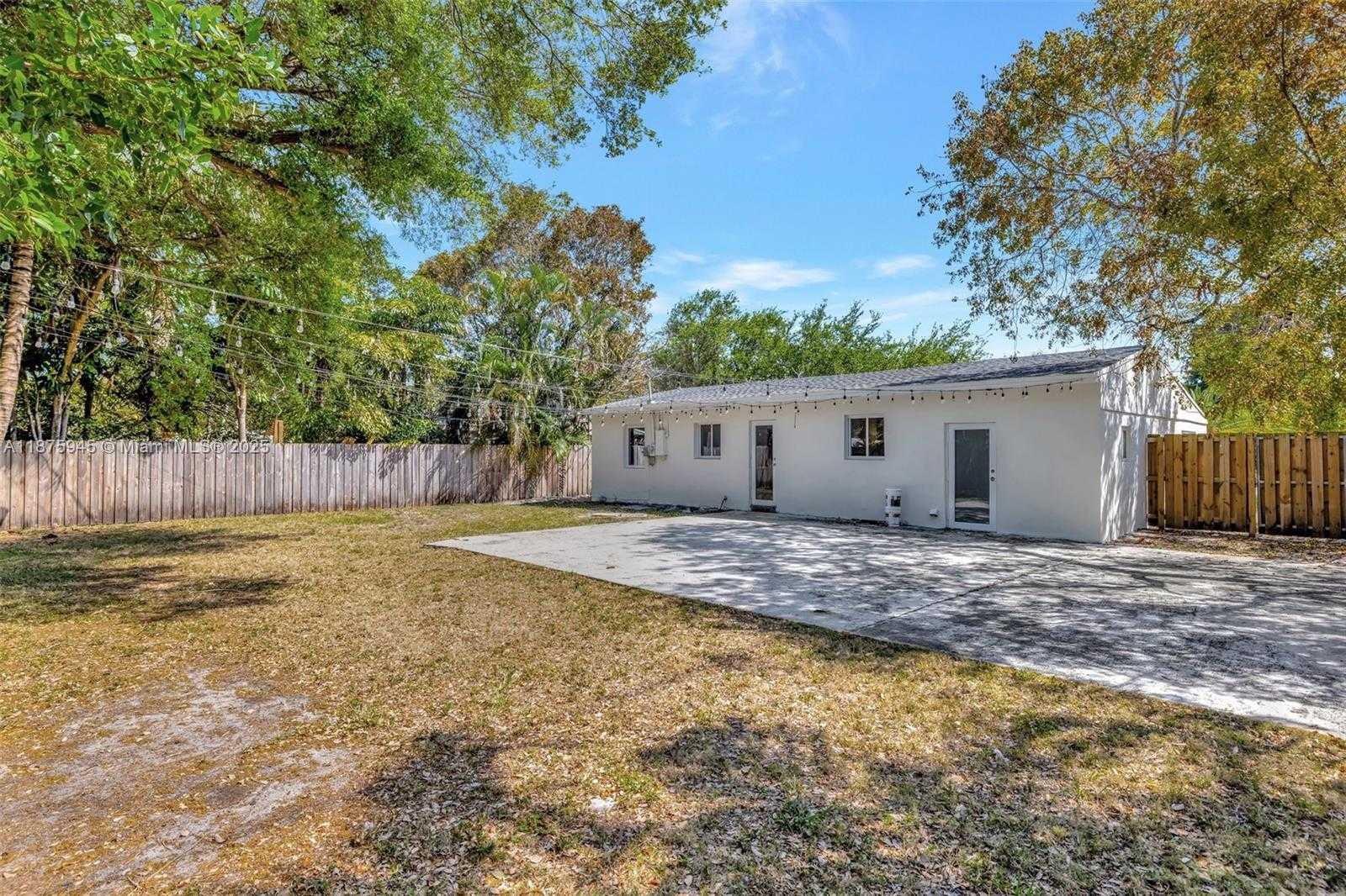 Small Image of 843 SOUTH WEST 20TH ST, Fort Lauderdale Number 31