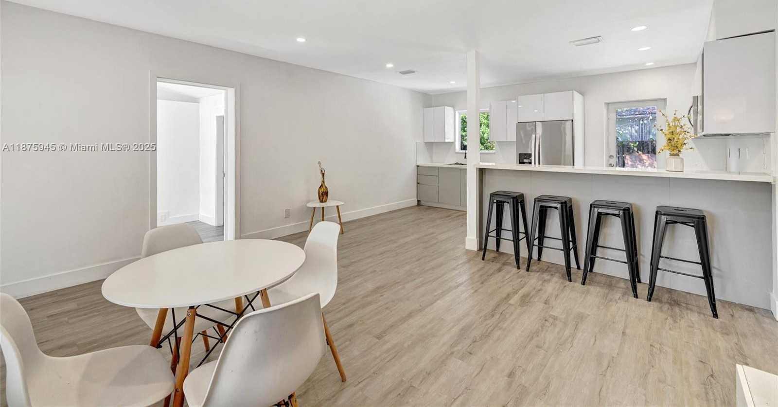Small Image of 843 SOUTH WEST 20TH ST, Fort Lauderdale Number 6
