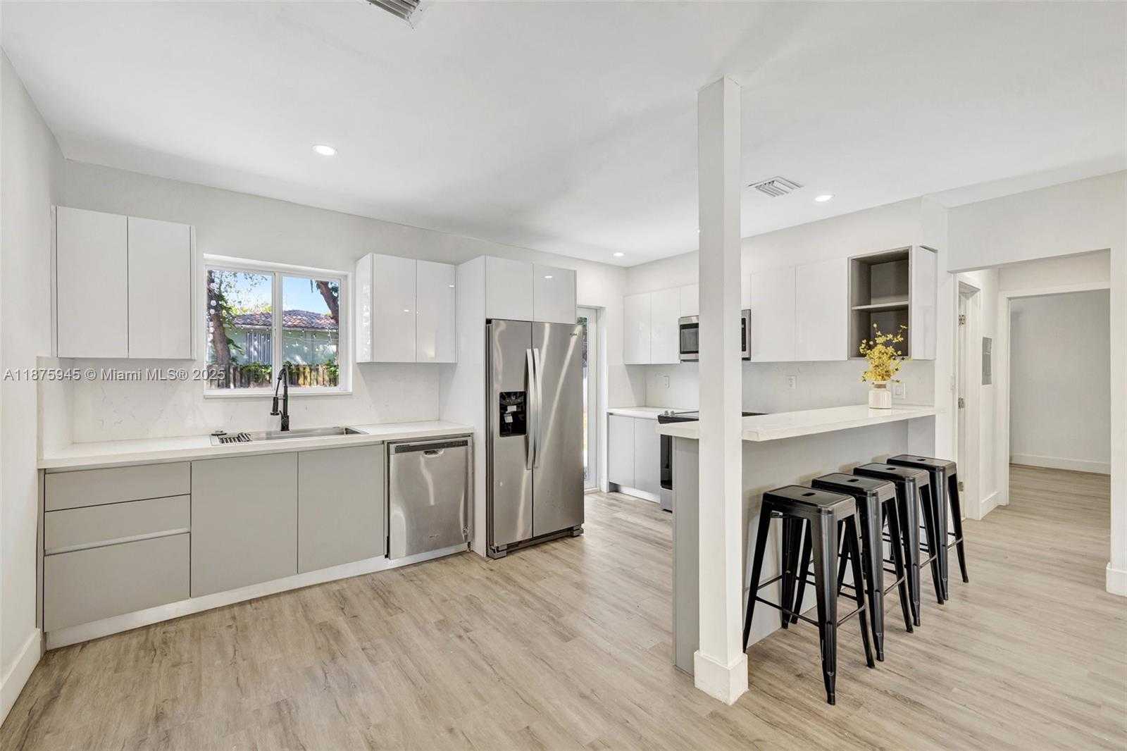 Small Image of 843 SOUTH WEST 20TH ST, Fort Lauderdale Number 9