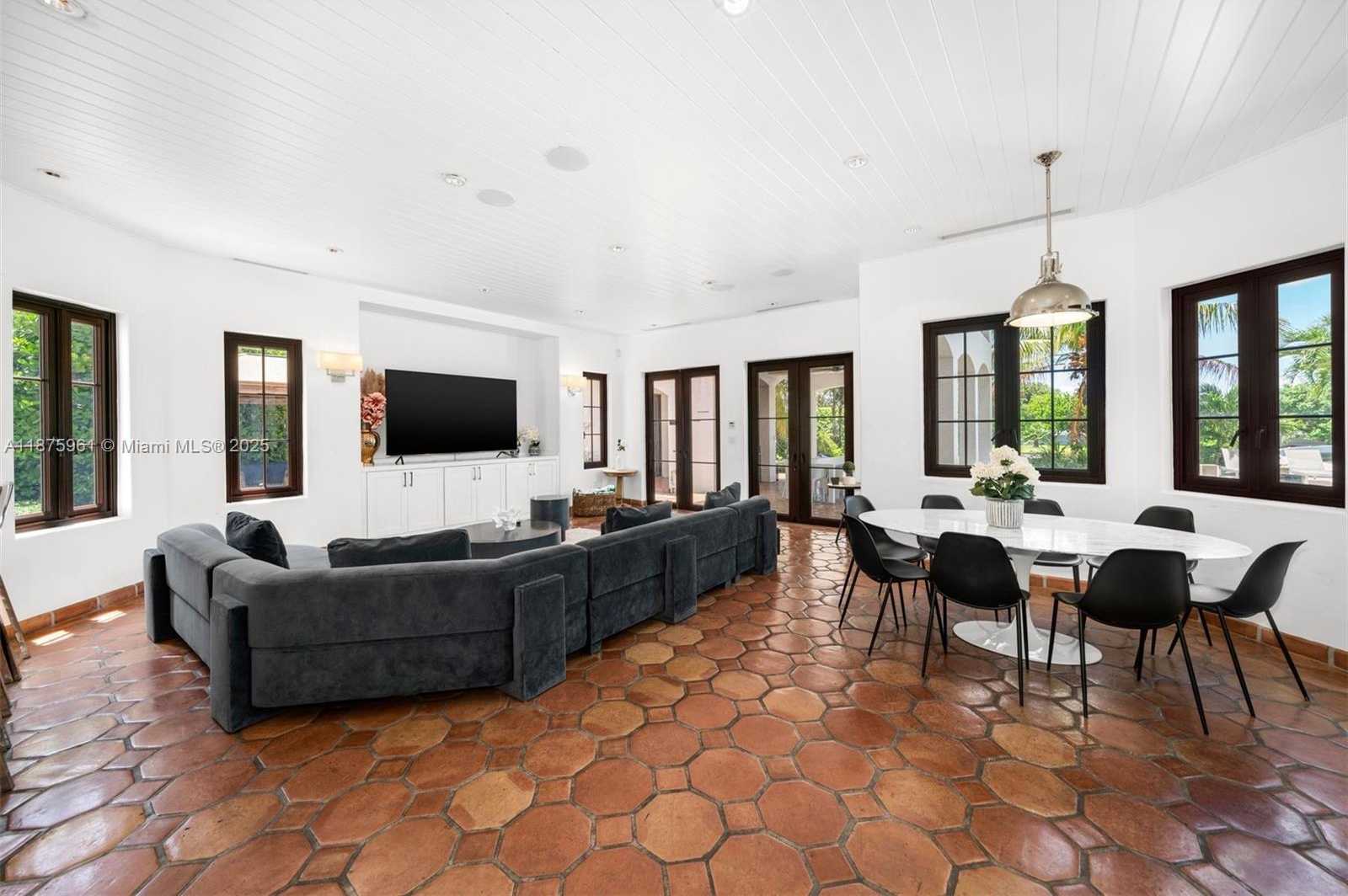 Small Image of 1201 NORTH EAST 83RD ST, Miami Number 14