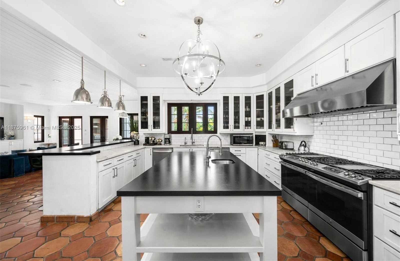 Small Image of 1201 NORTH EAST 83RD ST, Miami Number 17