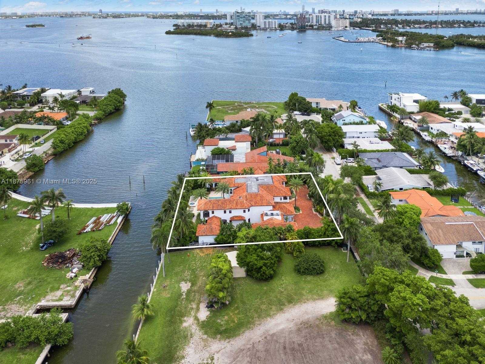 Small Image of 1201 NORTH EAST 83RD ST, Miami Number 2
