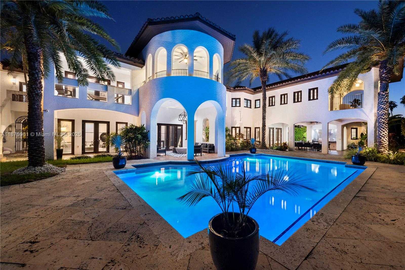 Small Image of 1201 NORTH EAST 83RD ST, Miami Number 34