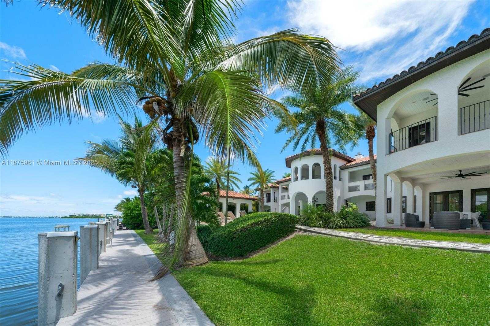 Small Image of 1201 NORTH EAST 83RD ST, Miami Number 37